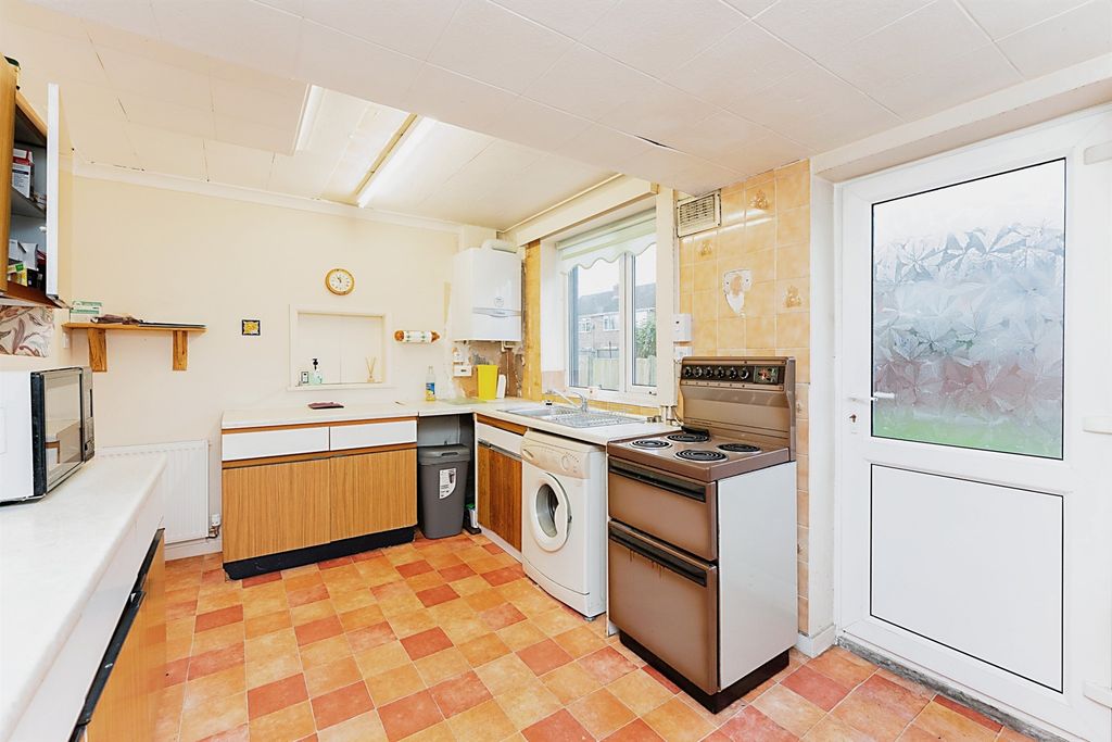 Property photo 3 of 15