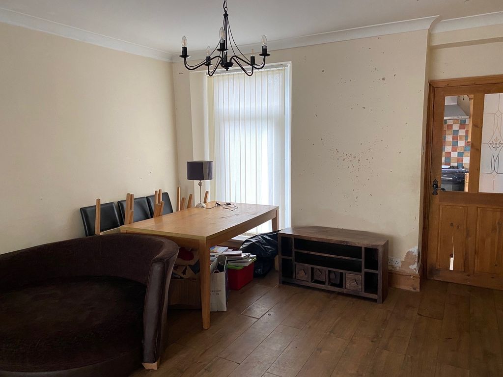 Property photo 3 of 12 ***