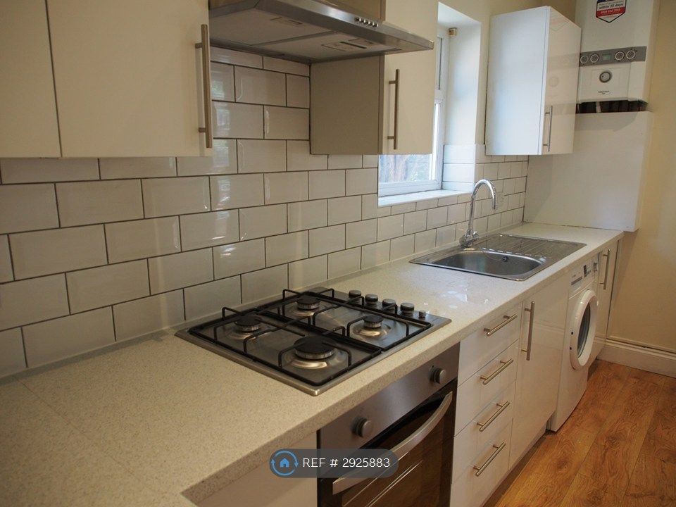Property photo 1 of 6 Kitchen