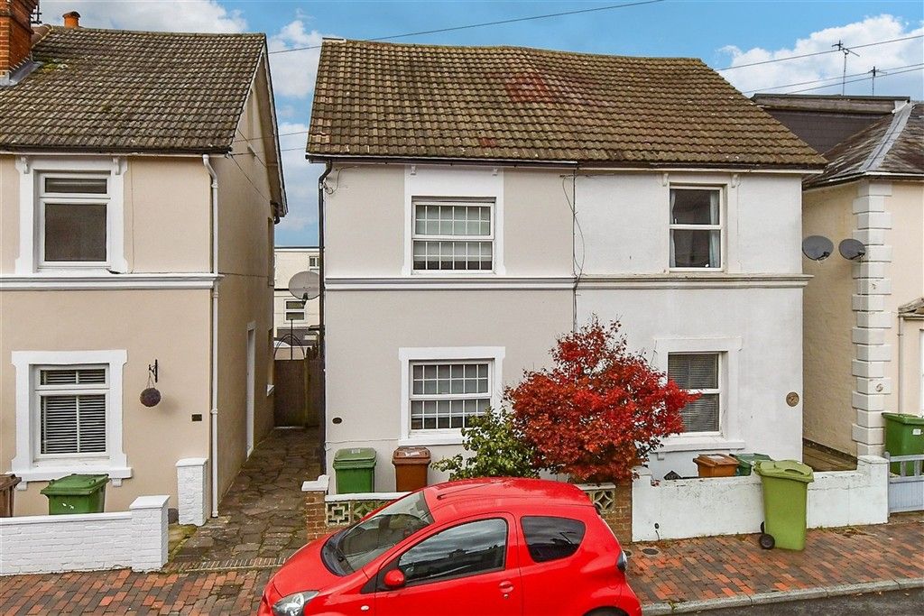 Property photo 1 of 19 Front