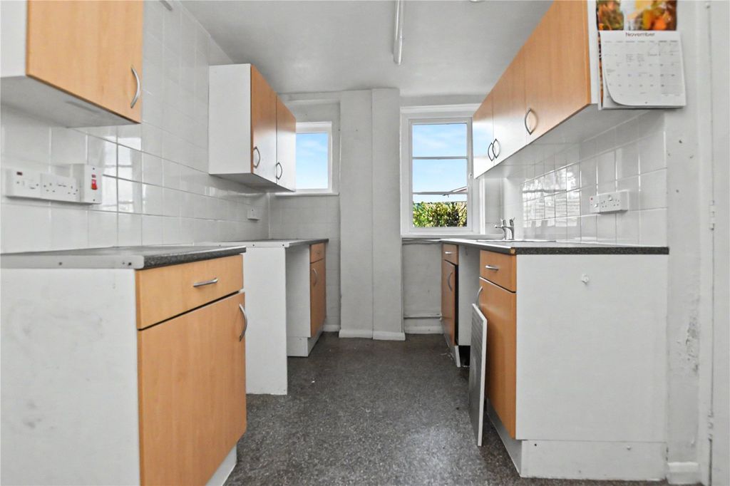 Property photo 3 of 19 Picture No. 17