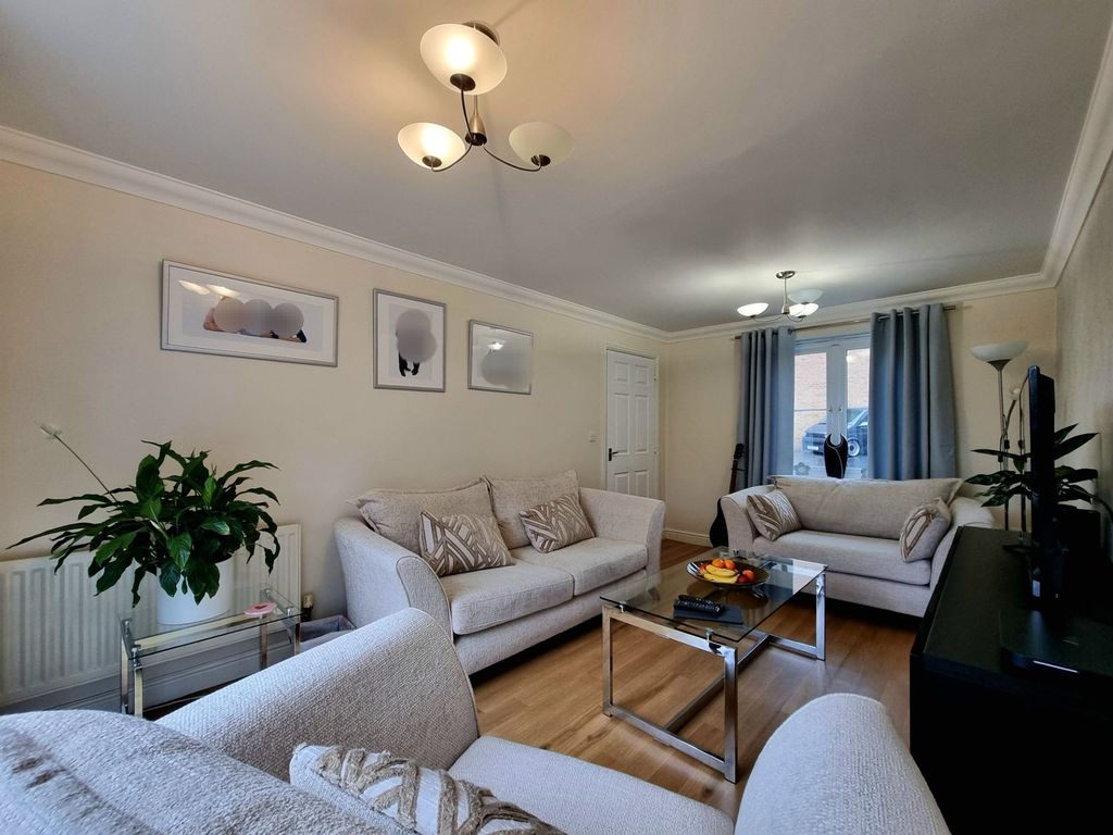 Property photo 3 of 39