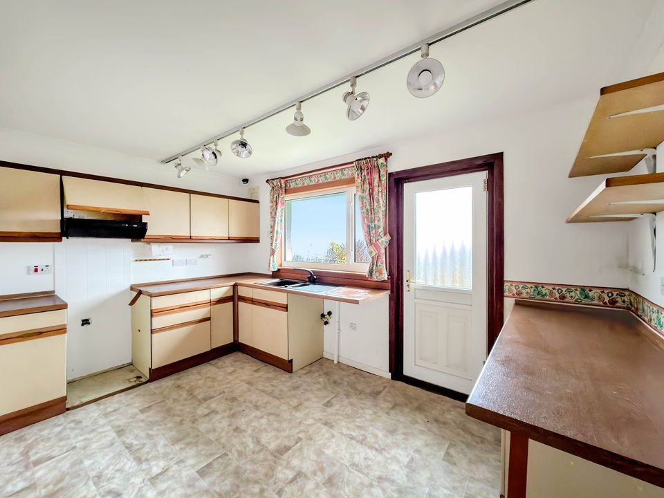 Property photo 3 of 26