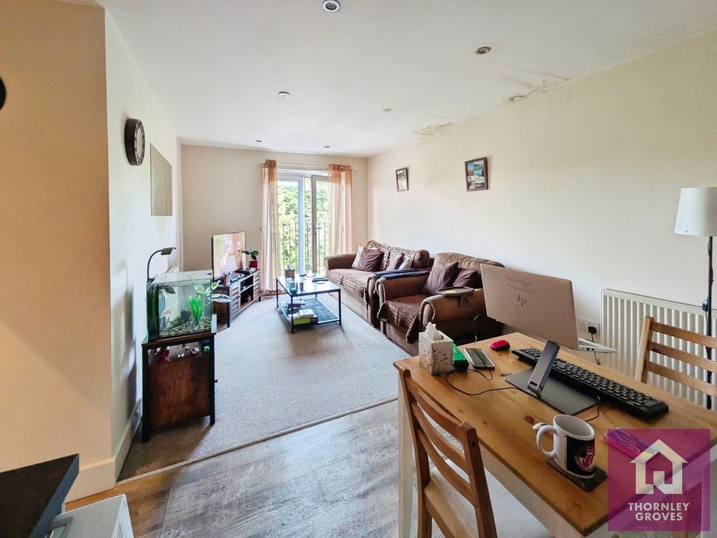 Property photo 2 of 12 Pbox-Img.Jpg