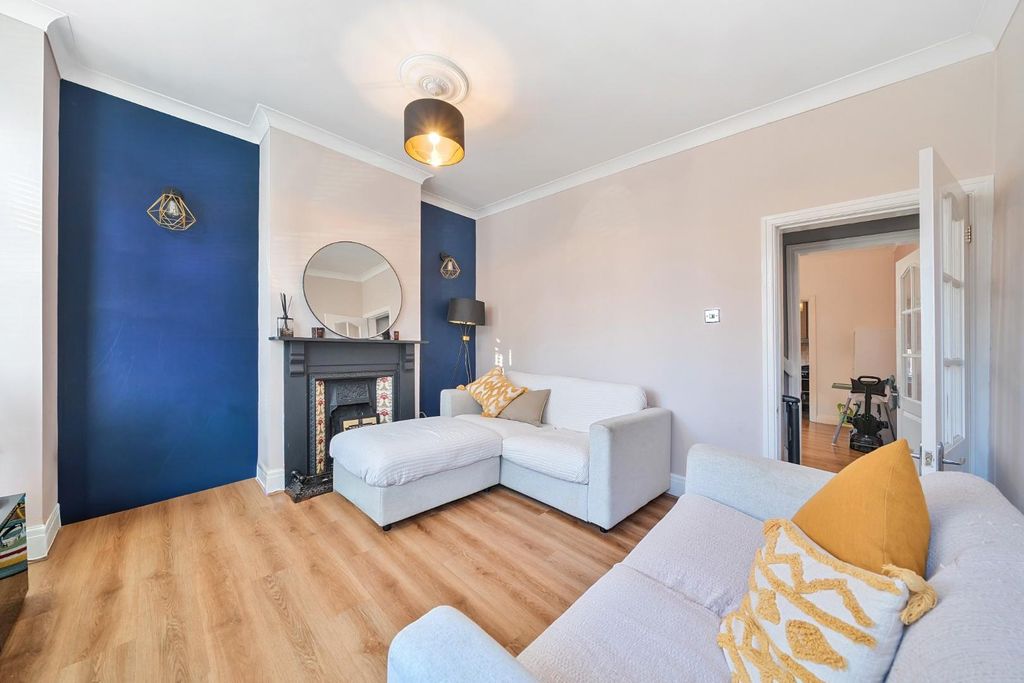 Property photo 2 of 18 26-1363897-25-68Fb43638F070-Arw-1-18-26.Jpg