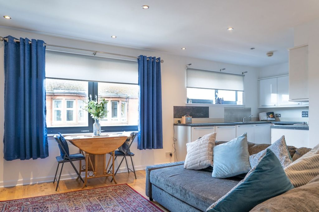 Property photo 3 of 21