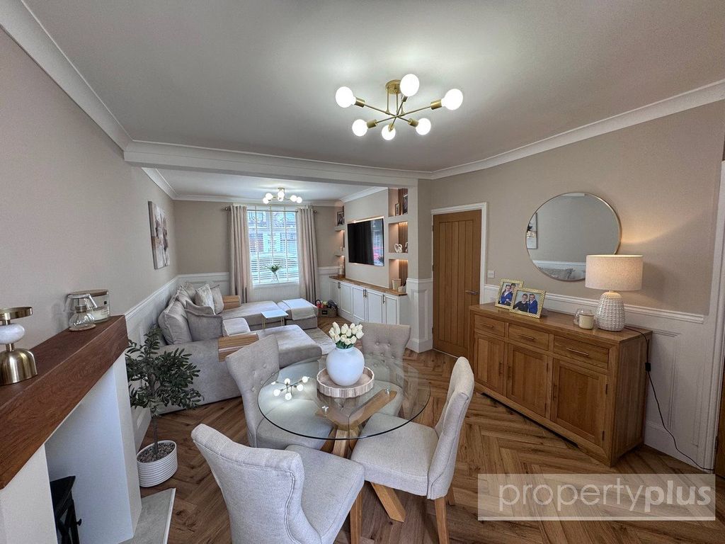 Property photo 1 of 17 Picture No. 12