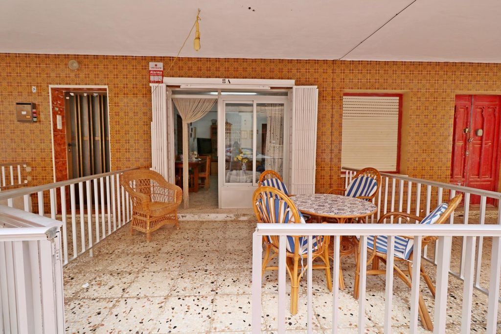 Property photo 3 of 31