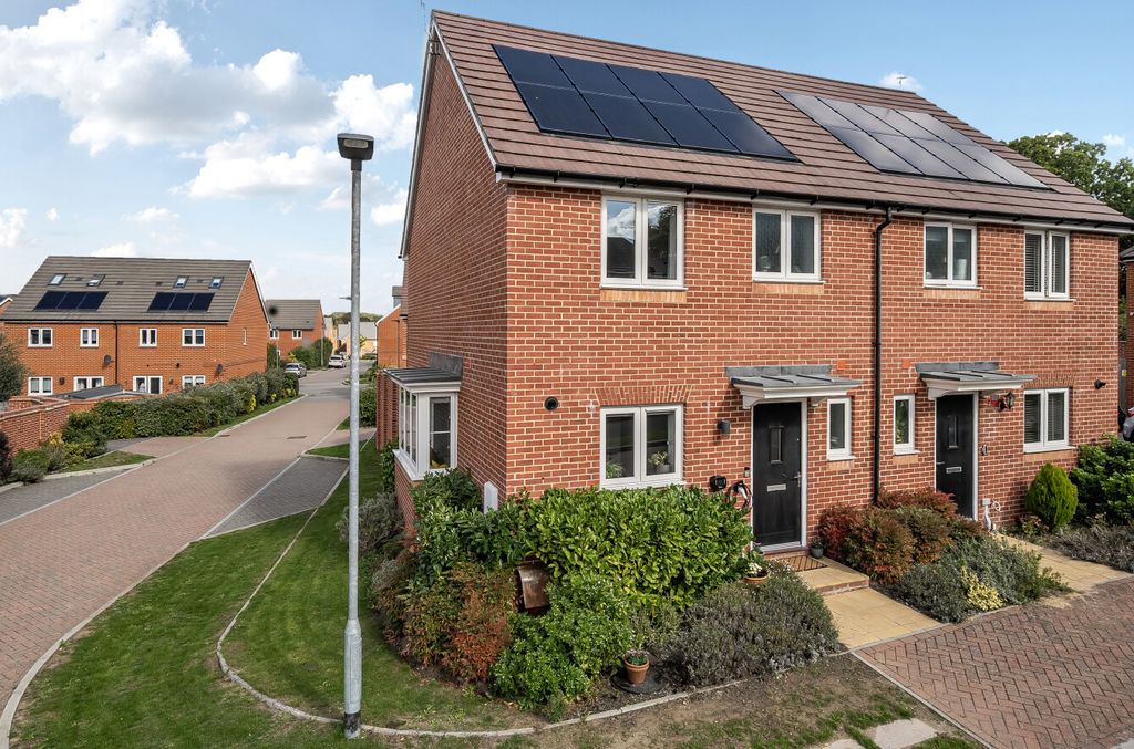 Property photo 1 of 17 1356869-1-68d148B...