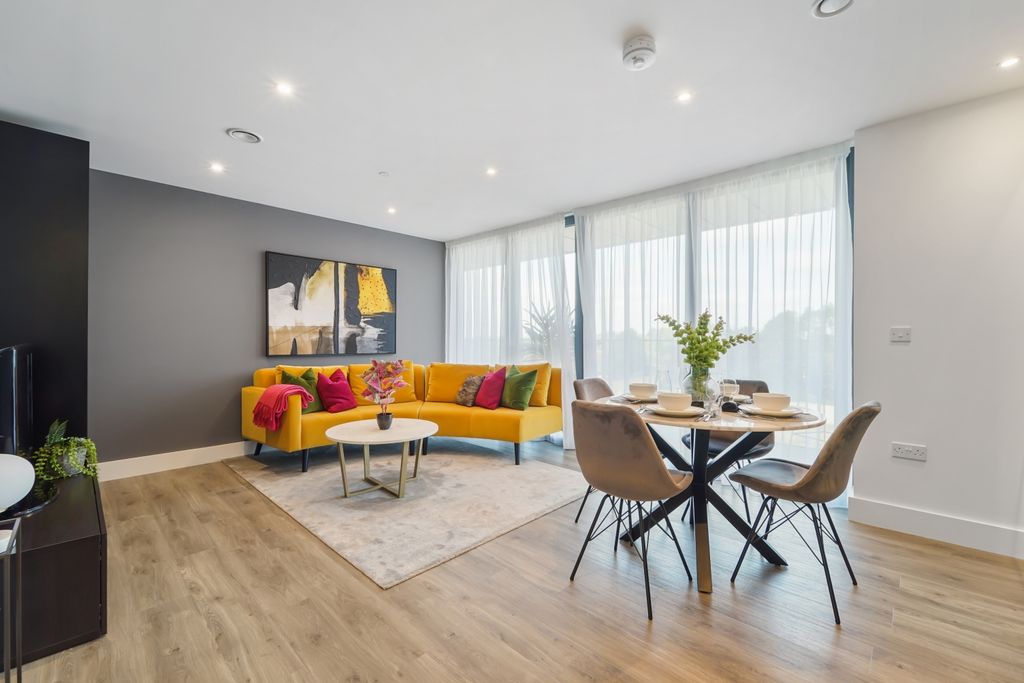 Property photo 1 of 11 Living Area