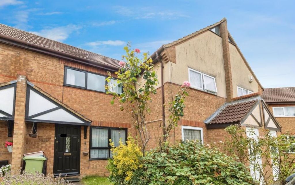 Property photo 1 of 6