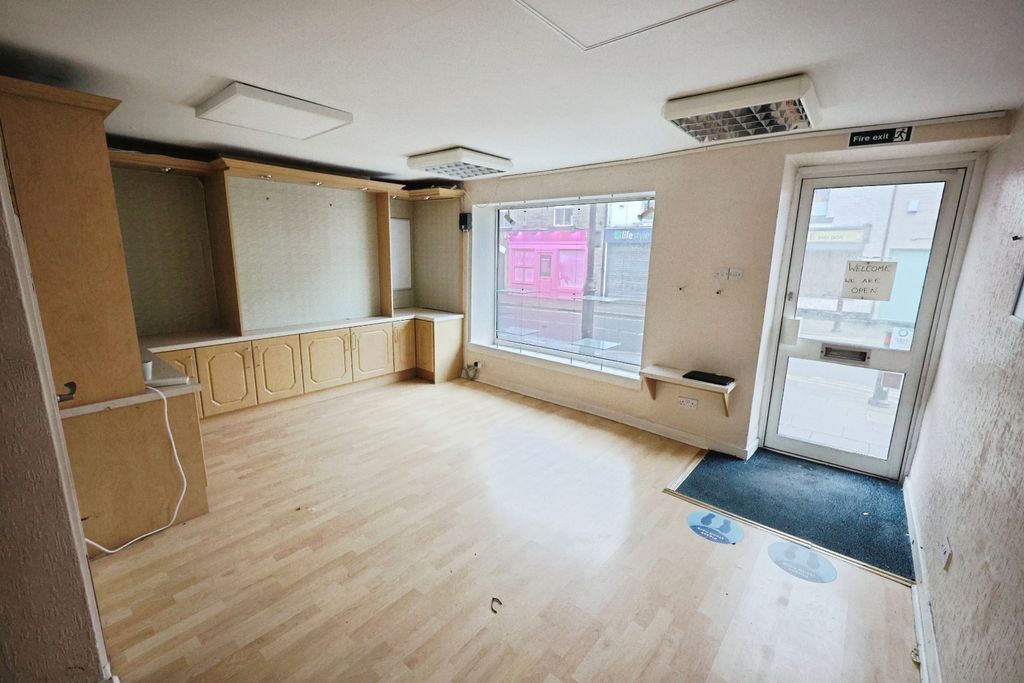Property photo 2 of 9 Pbox-Img.Jpg