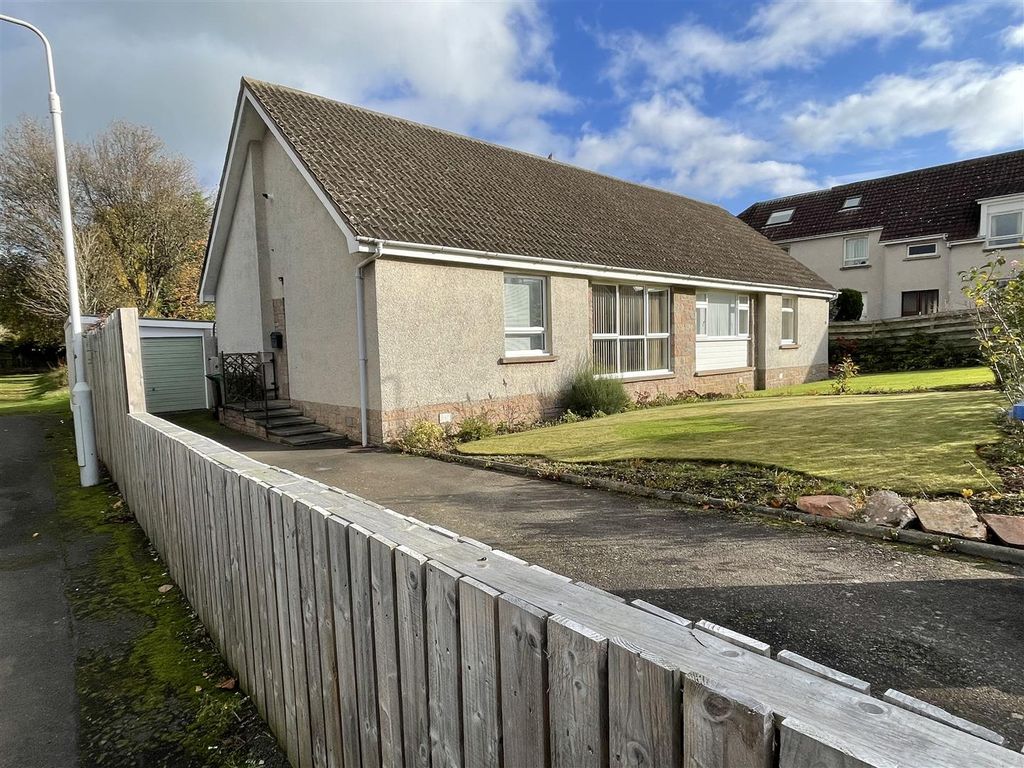 Property photo 1 of 9 Front.Jpg