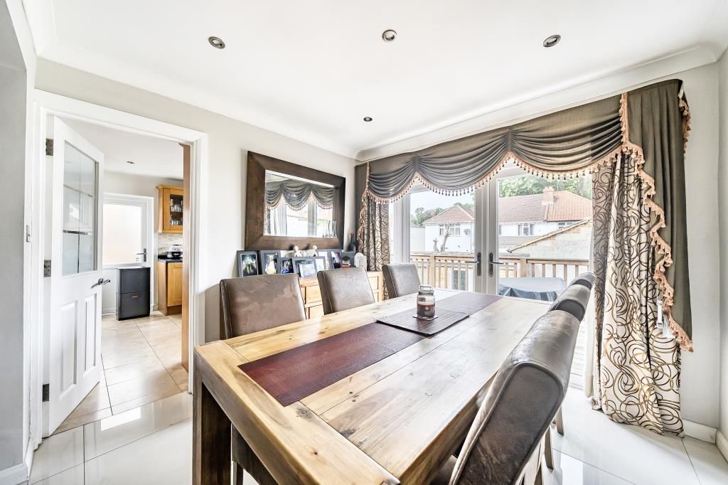 Property photo 3 of 21 Dining Area