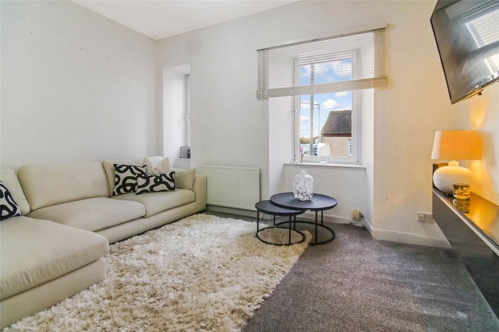 Property photo 2 of 18 Picture No. 09