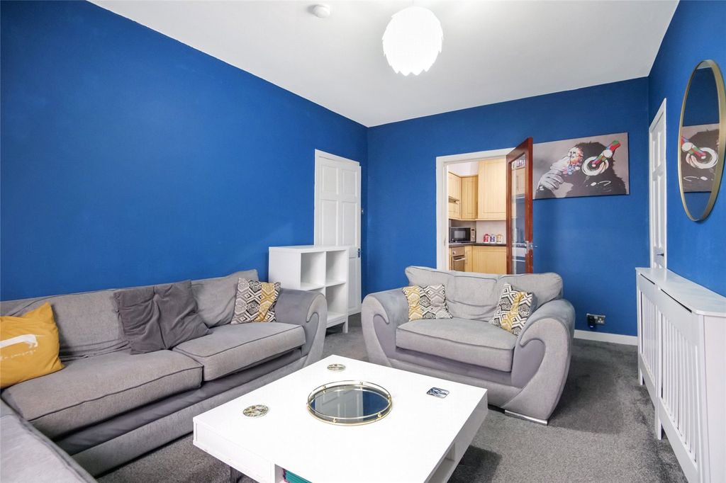 Property photo 3 of 21 Picture No. 18