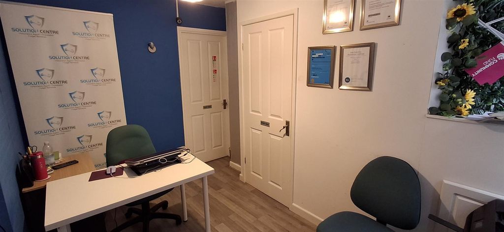 Property photo 2 of 8 20251013_161335.Jpg