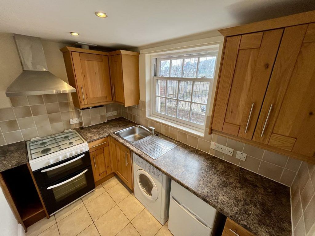 Property photo 2 of 8