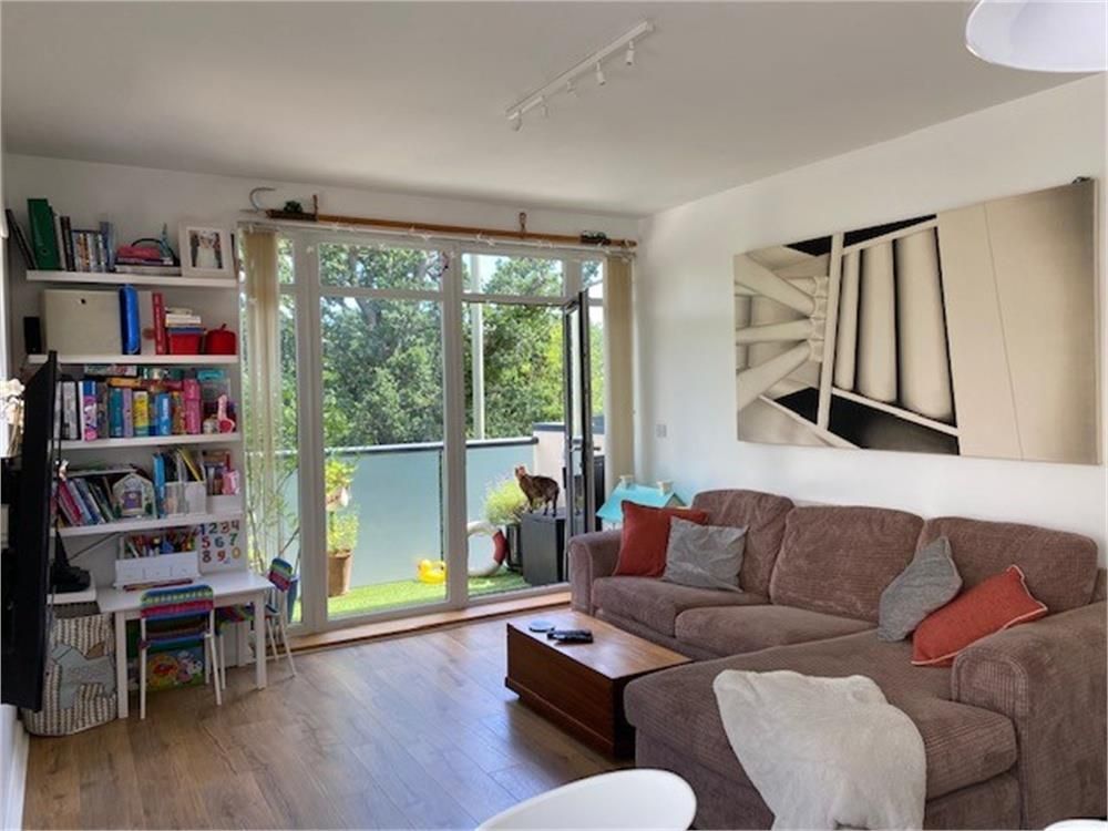 Property photo 2 of 10 1