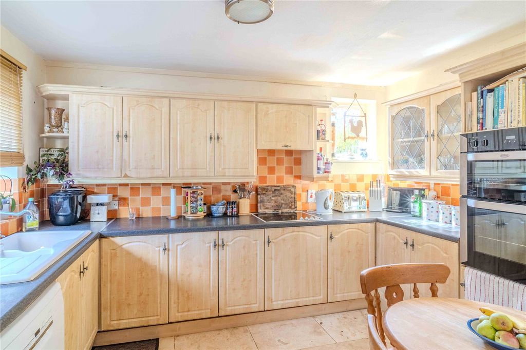 Property photo 3 of 11 Picture No. 08