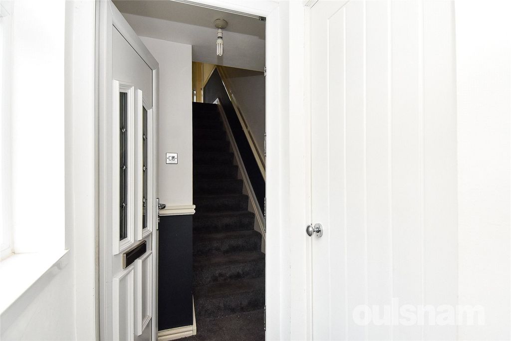 Property photo 2 of 14 Picture No. 15