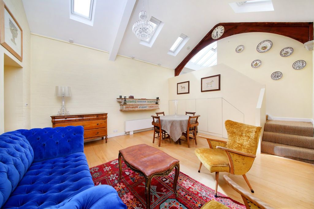 Property photo 3 of 13