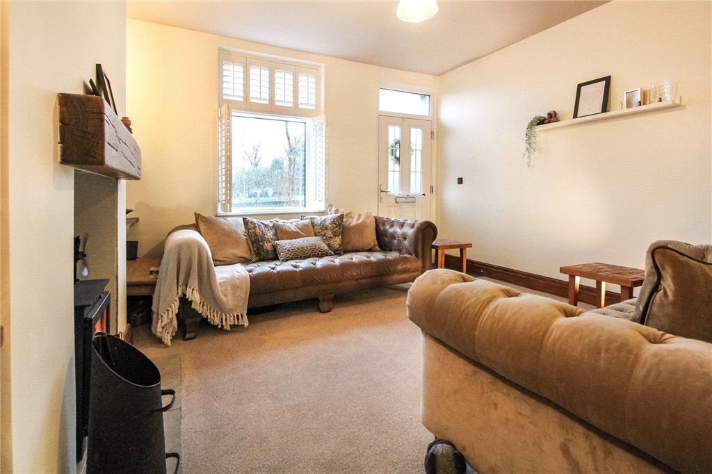 Property photo 2 of 14 Living Room