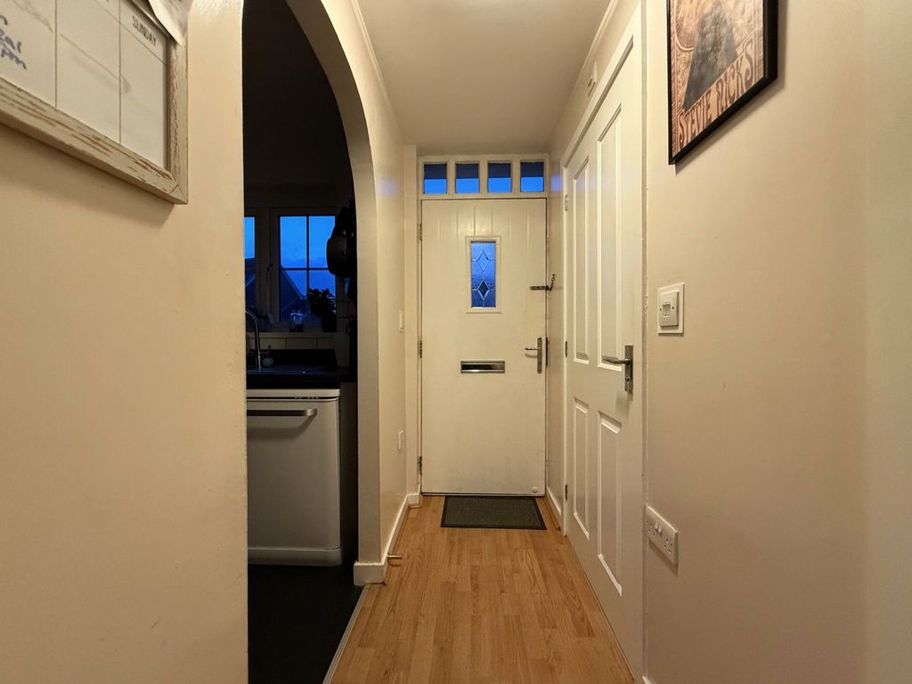 Property photo 2 of 13 Photograph 2