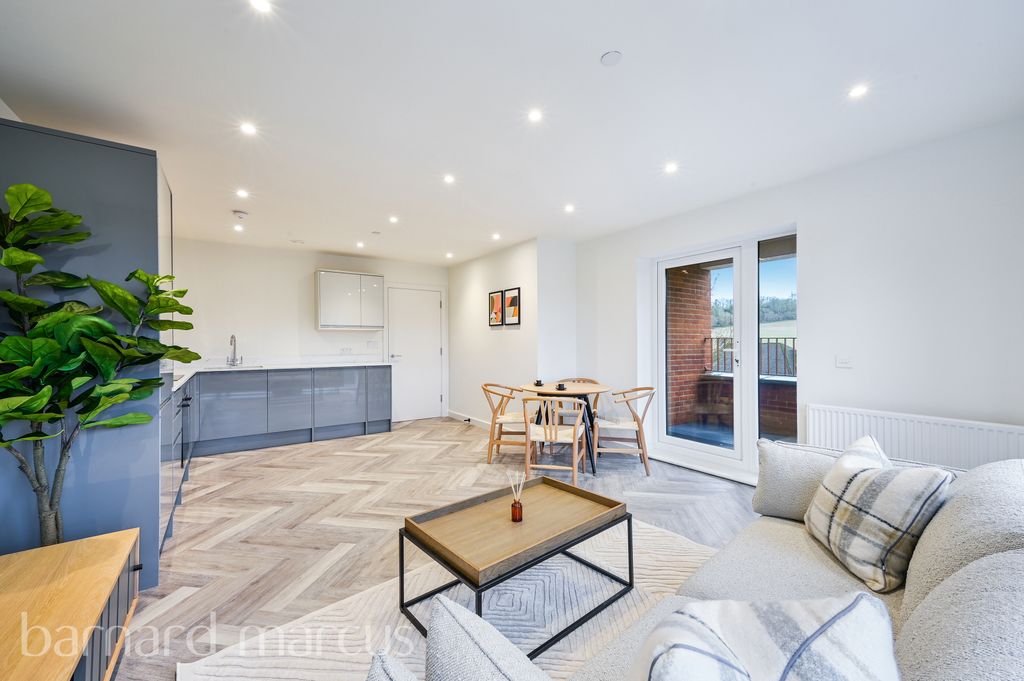 Property photo 2 of 10 Living Room