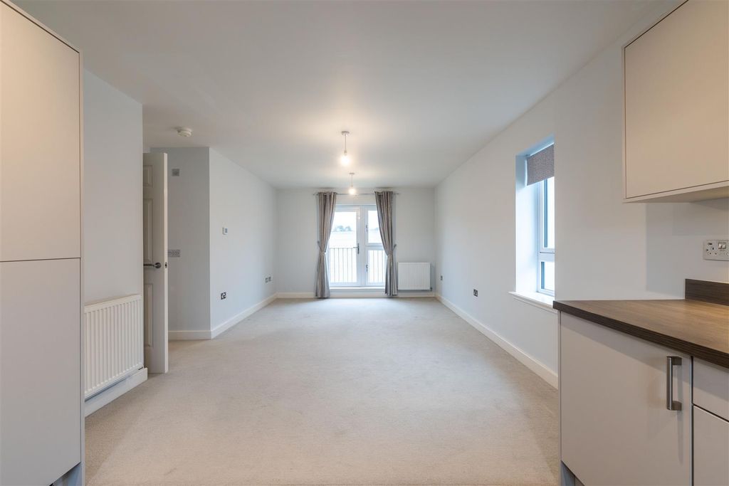 Property photo 3 of 18 85, Bertha Way Perth-32.Jpg