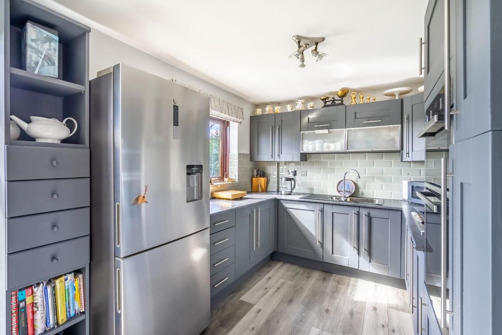 Property photo 2 of 15 Kitchen