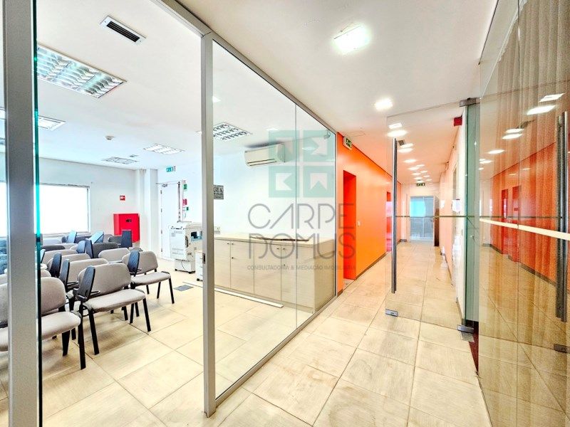 Property photo 1 of 64