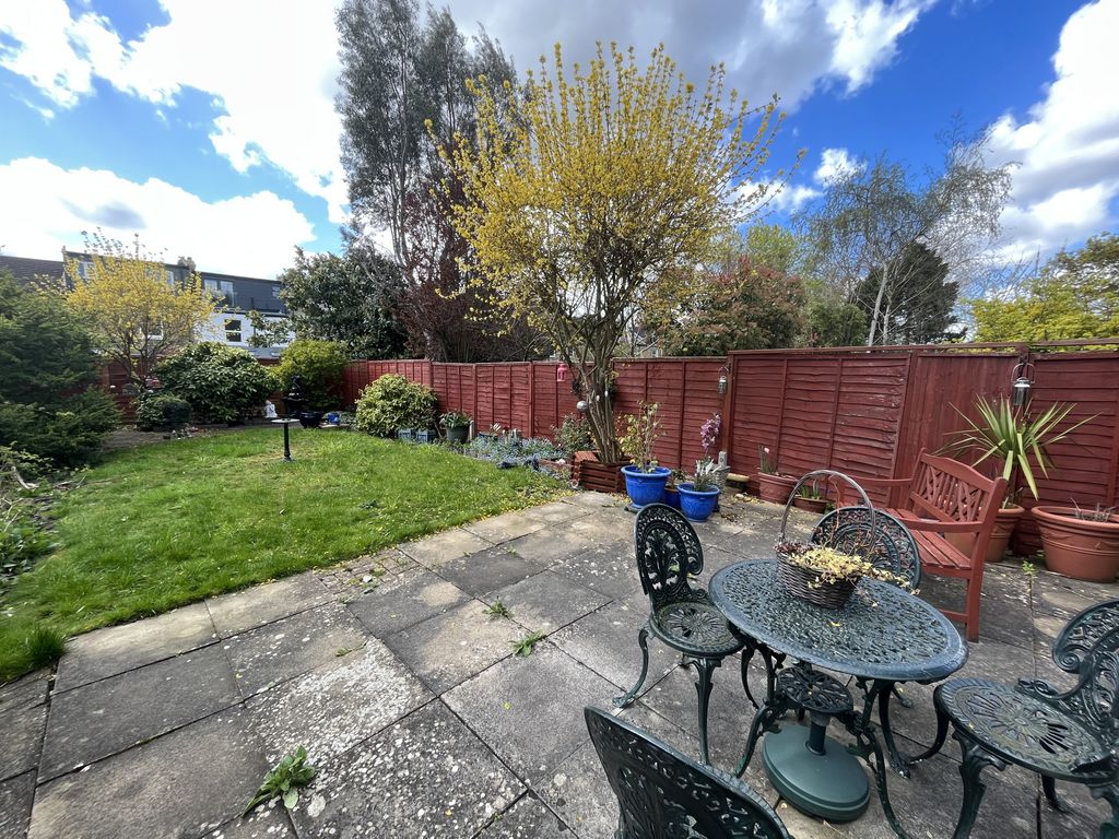 Property photo 2 of 7