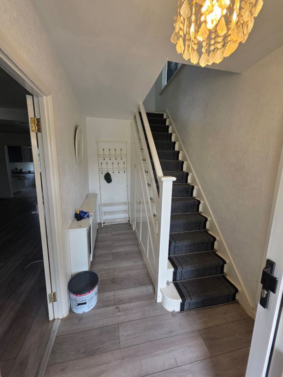 Property photo 2 of 26