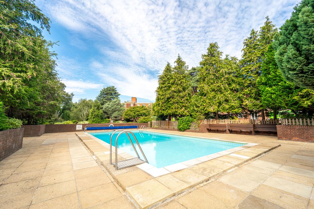 Property photo 2 of 15 Mba04777