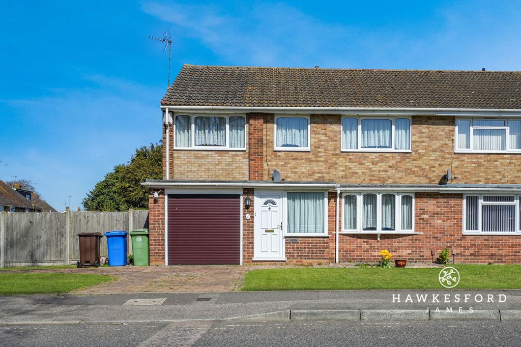 Property photo 1 of 22 Stanhope Avenue, Sittingbourne - Front