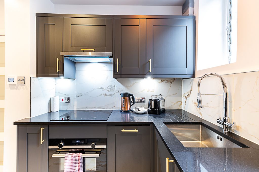 Property photo 3 of 26