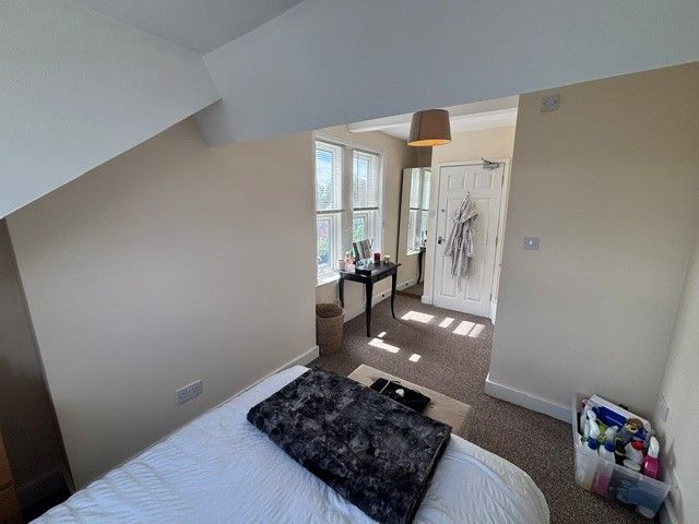 Property photo 3 of 11 Image