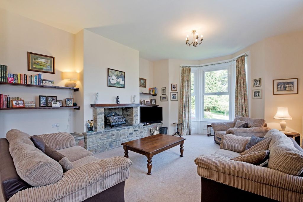 Property photo 3 of 17 Img_5909.Jpg
