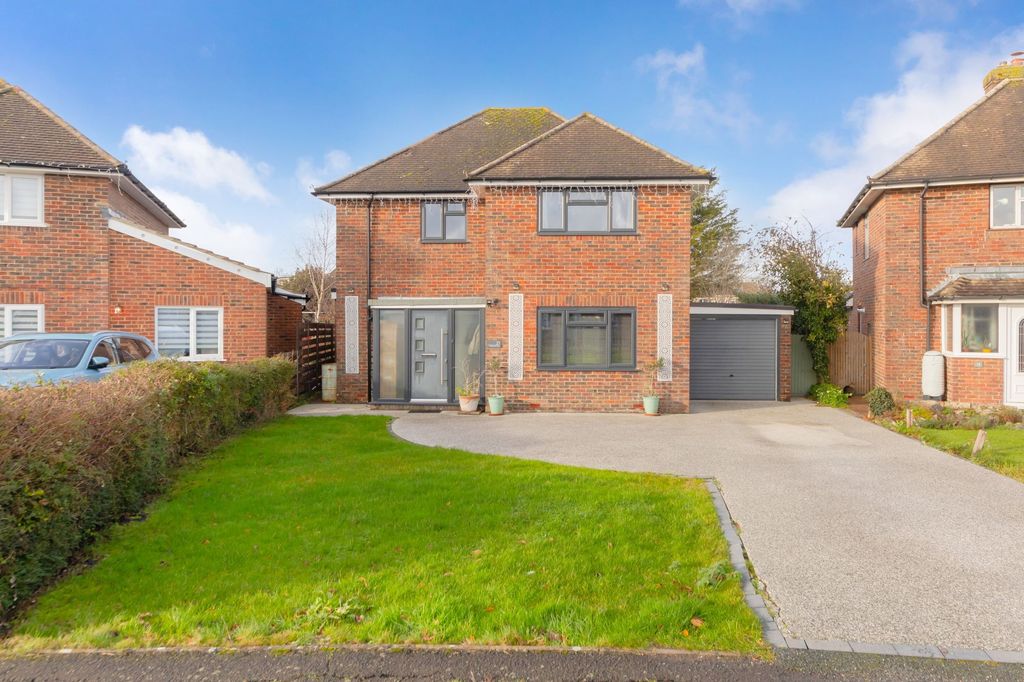 Property photo 1 of 21