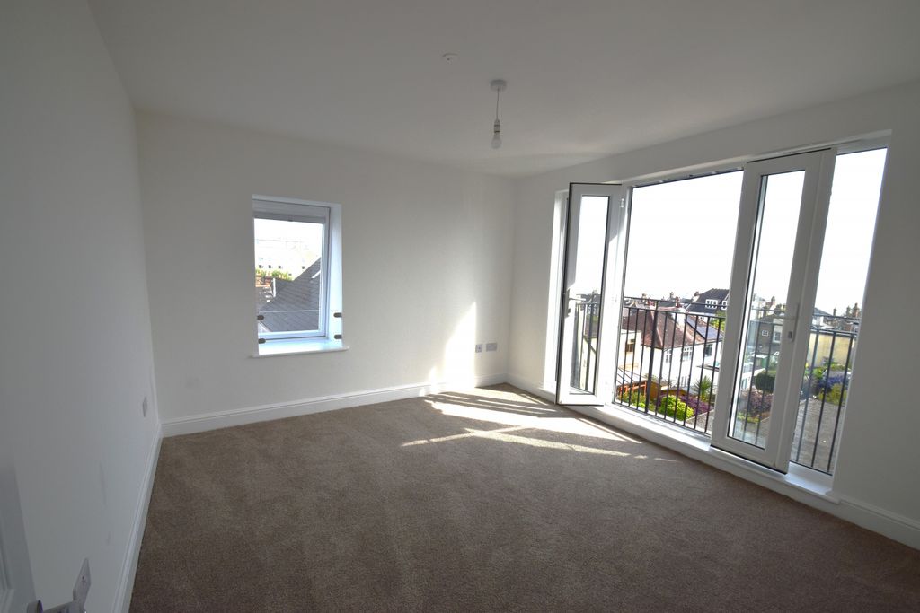 Property photo 2 of 11 Gallery