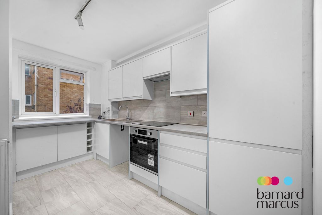 Property photo 2 of 13 Image