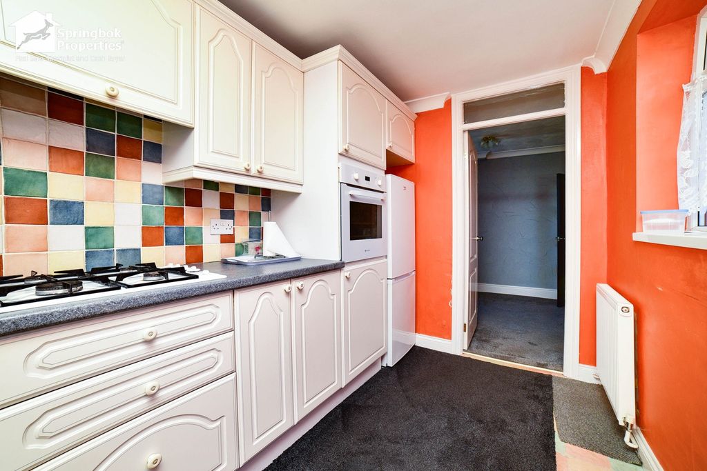 Property photo 3 of 15 Image 2