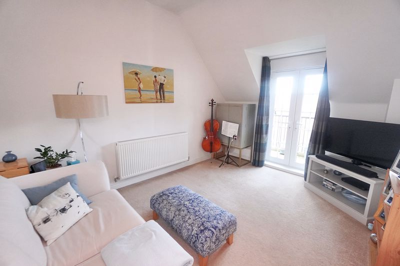 Property photo 2 of 14 Photo 3