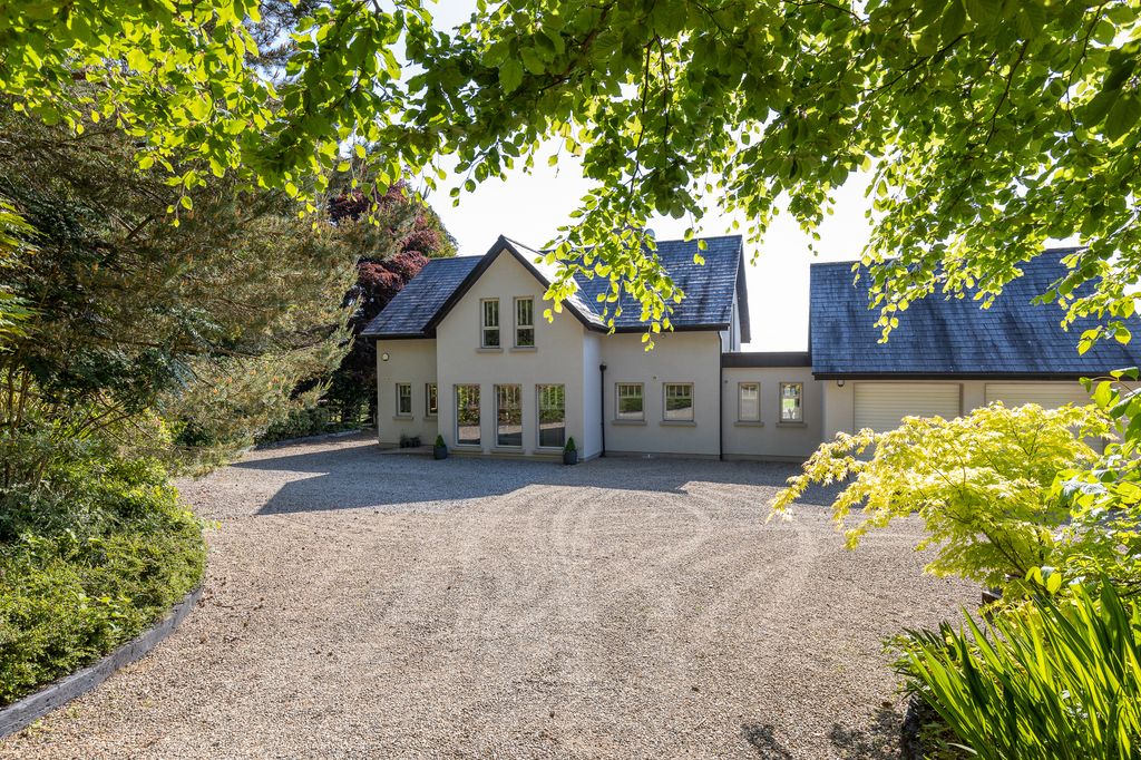 Property photo 1 of 46