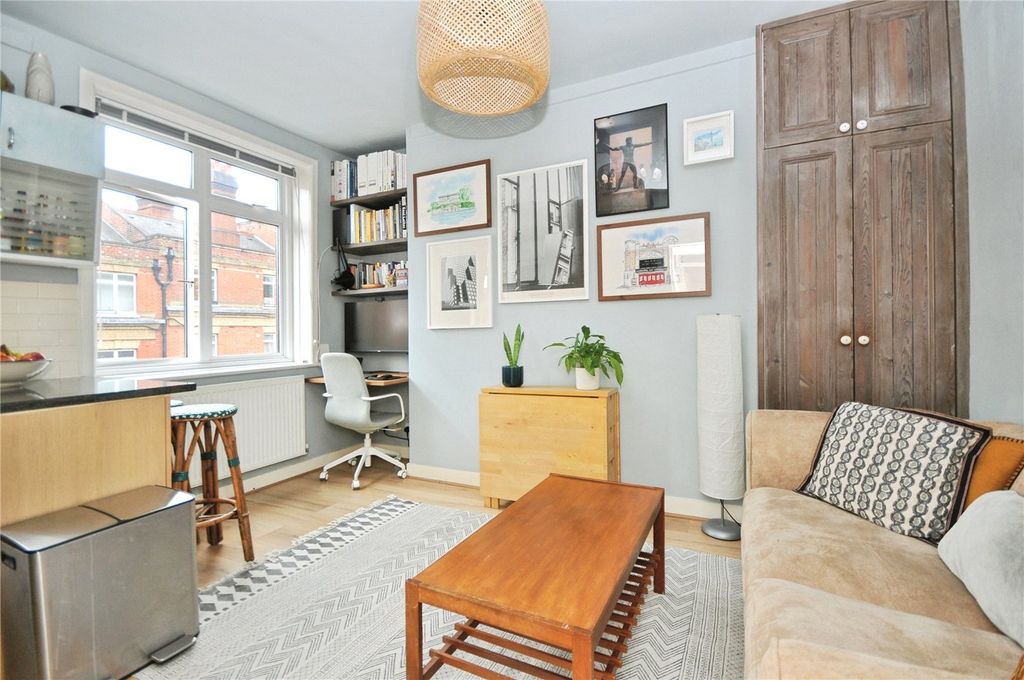 Property photo 1 of 14 Picture No. 18