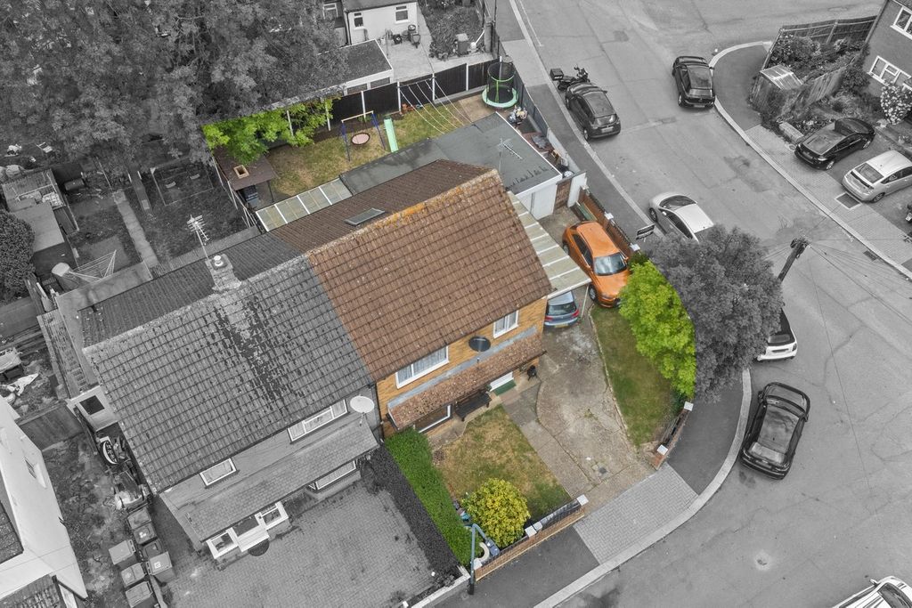 Property photo 1 of 23