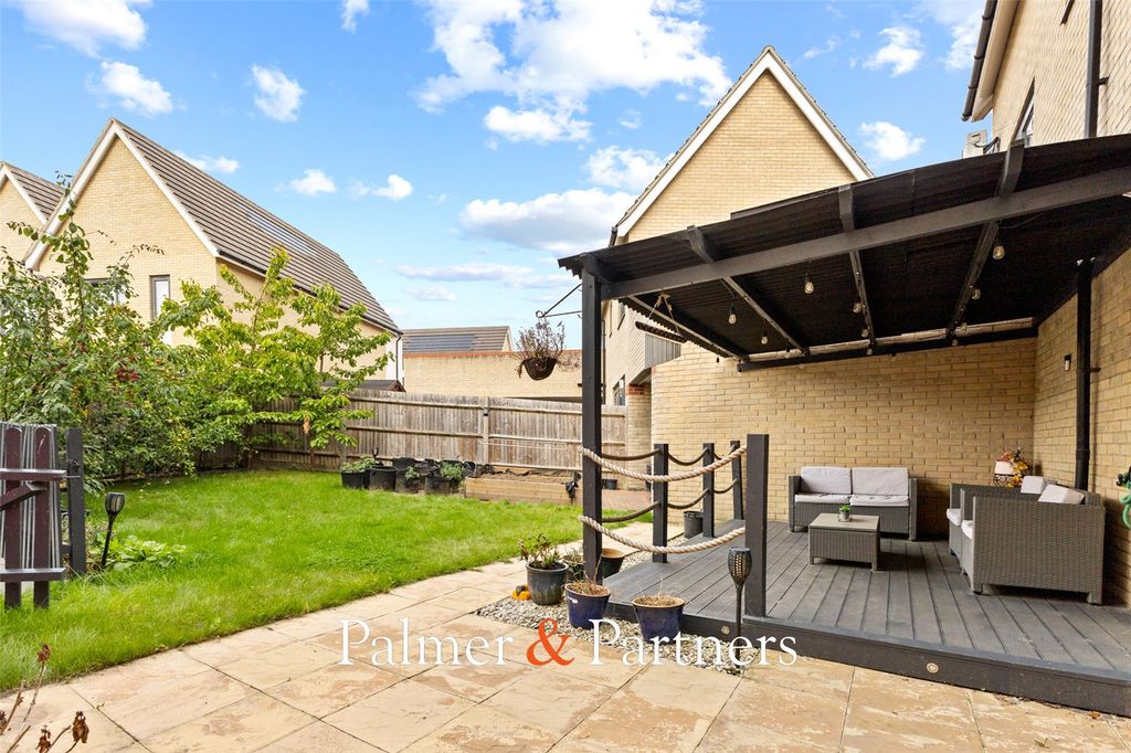 Property photo 3 of 28 Picture No. 12
