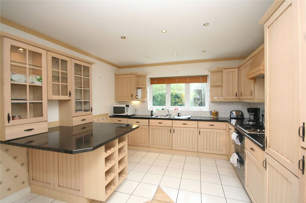 Property photo 3 of 12 Picture No. 04
