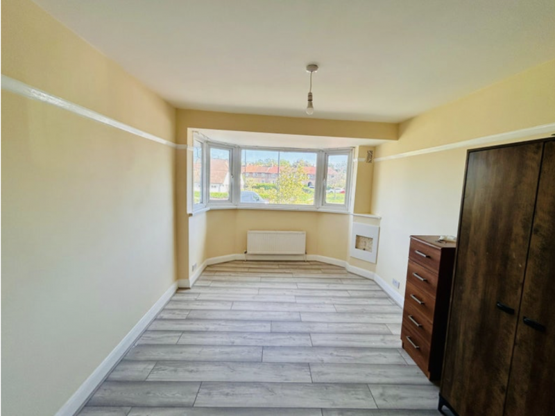Property photo 2 of 3